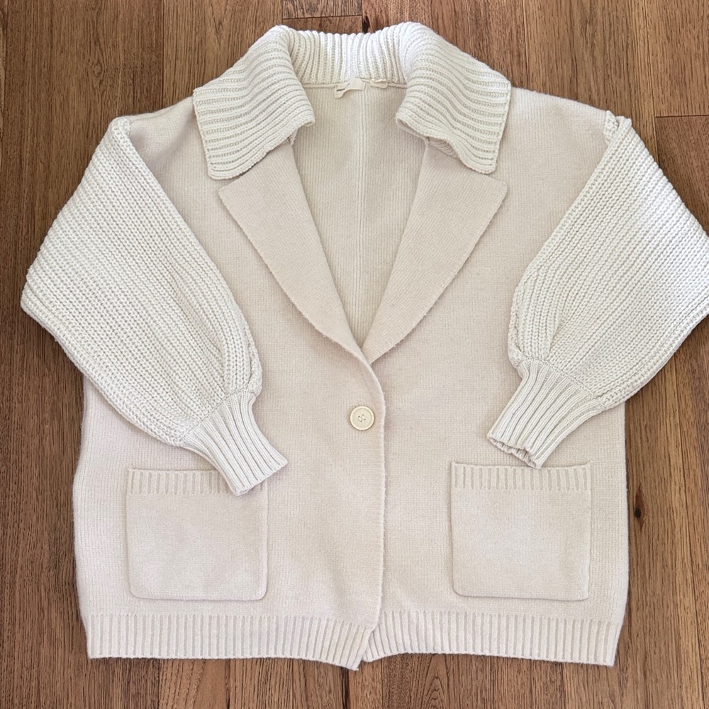 😊 Anthropologie “Sleeping on Snow” Cream Collared Knit Cardigan Sweater